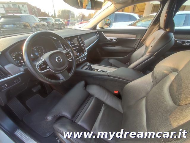 Volvo V90 Cross Country 2021