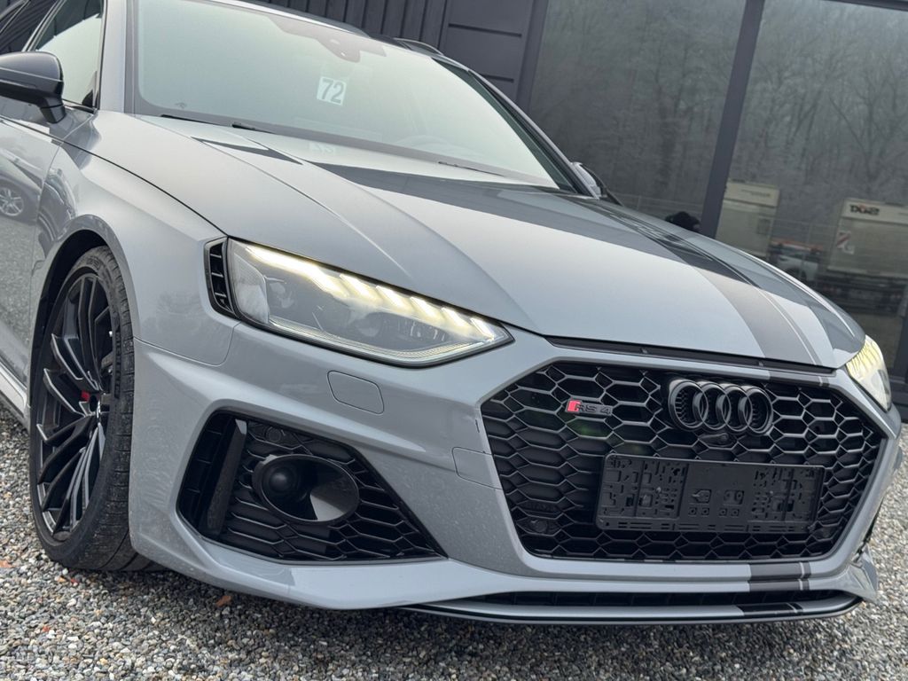 Audi RS4 2020