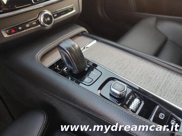 Volvo V90 Cross Country 2021