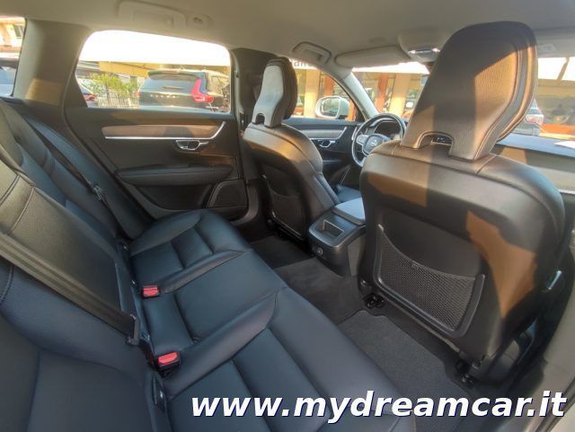 Volvo V90 Cross Country 2021