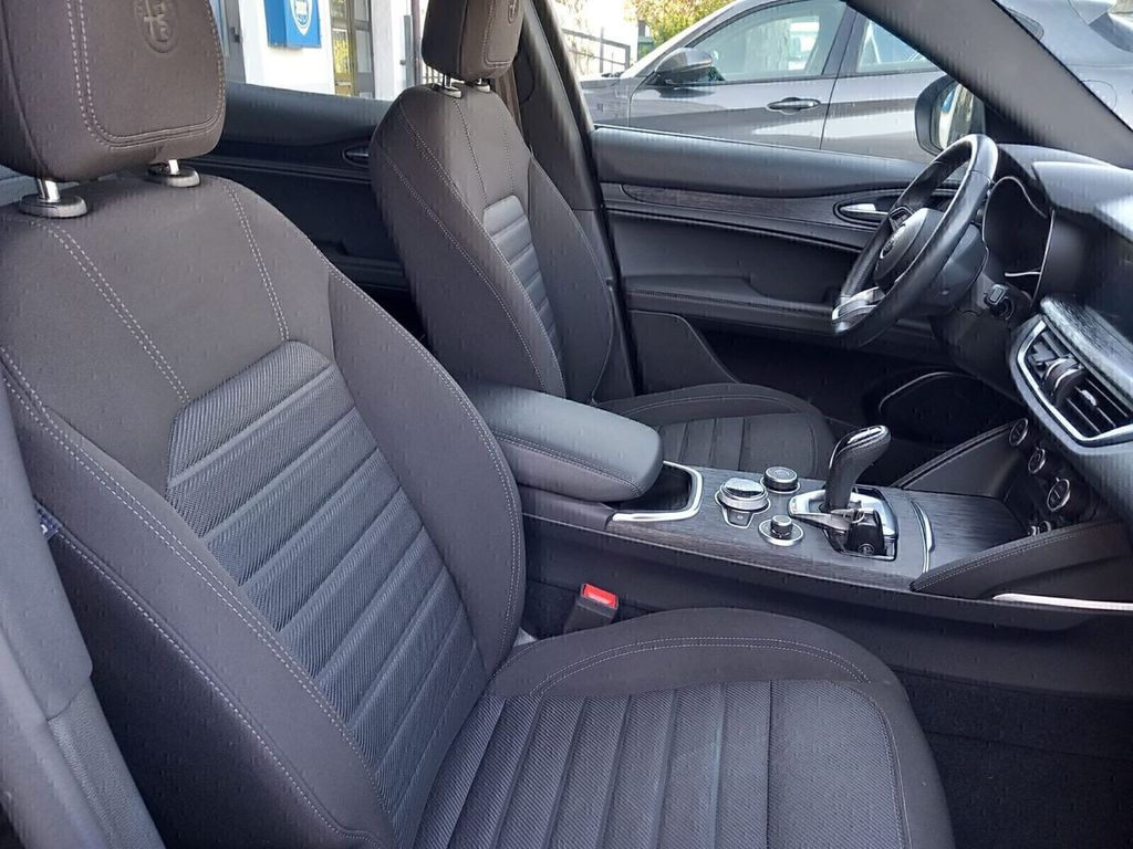 Alfa Romeo Stelvio 2022