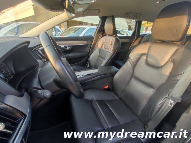 Volvo V90 Cross Country 2021