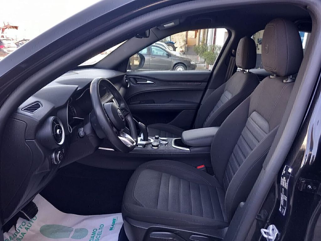 Alfa Romeo Stelvio 2022