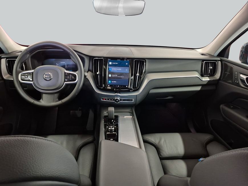 Volvo XC60 2025