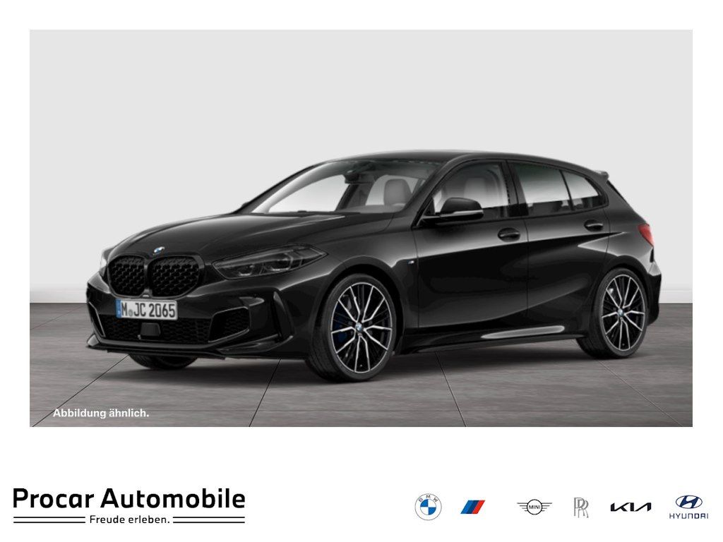 BMW M135 2022