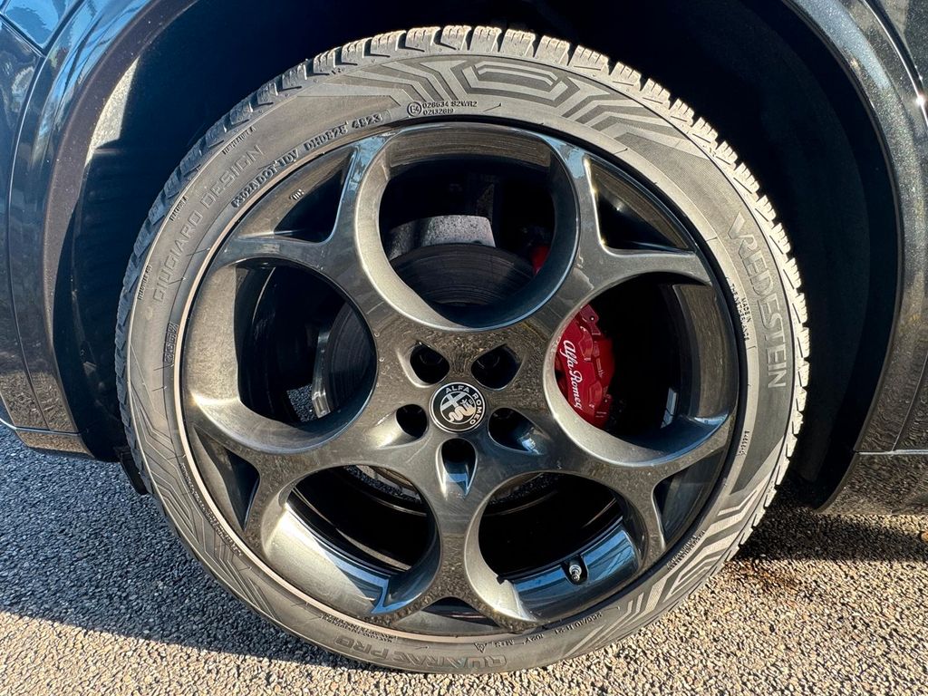 Alfa Romeo Stelvio 2024