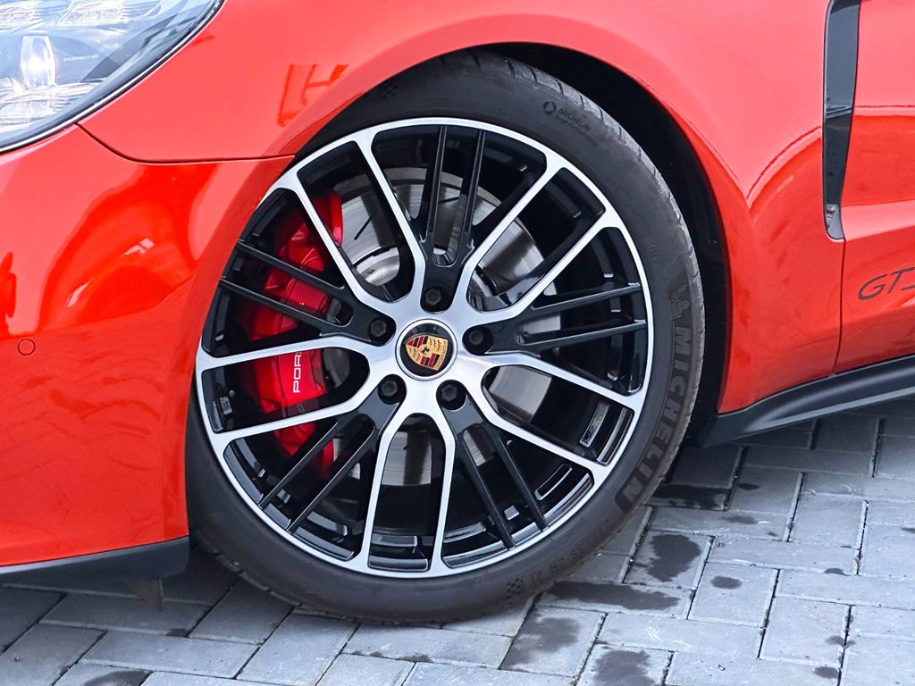 Porsche Panamera 2021
