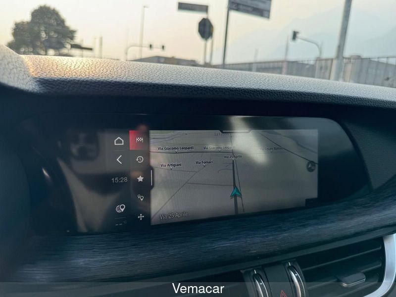 Alfa Romeo Stelvio 2021