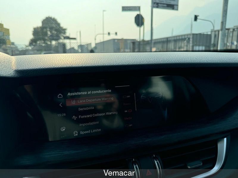 Alfa Romeo Stelvio 2021