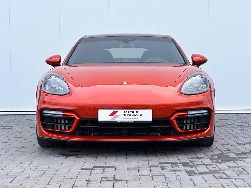 Porsche Panamera 2021