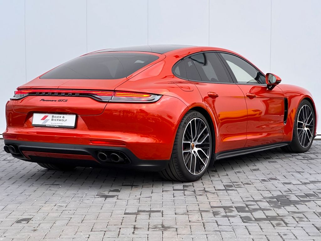 Porsche Panamera 2021