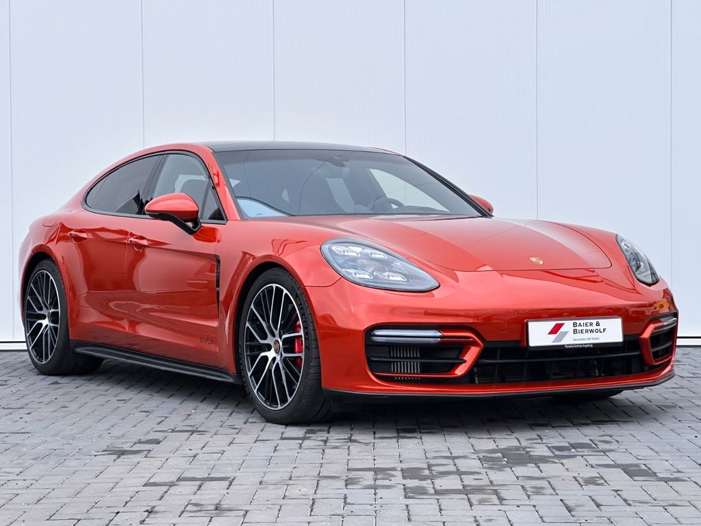 Porsche Panamera 2021