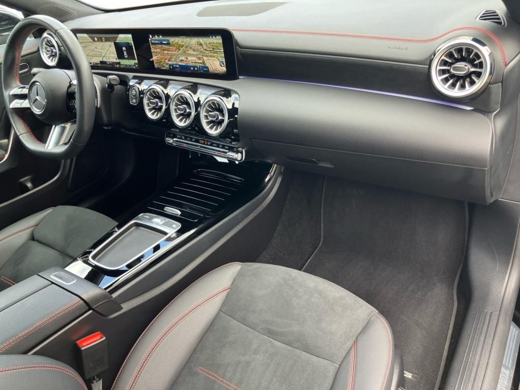 Mercedes-Benz CLA 220 2024