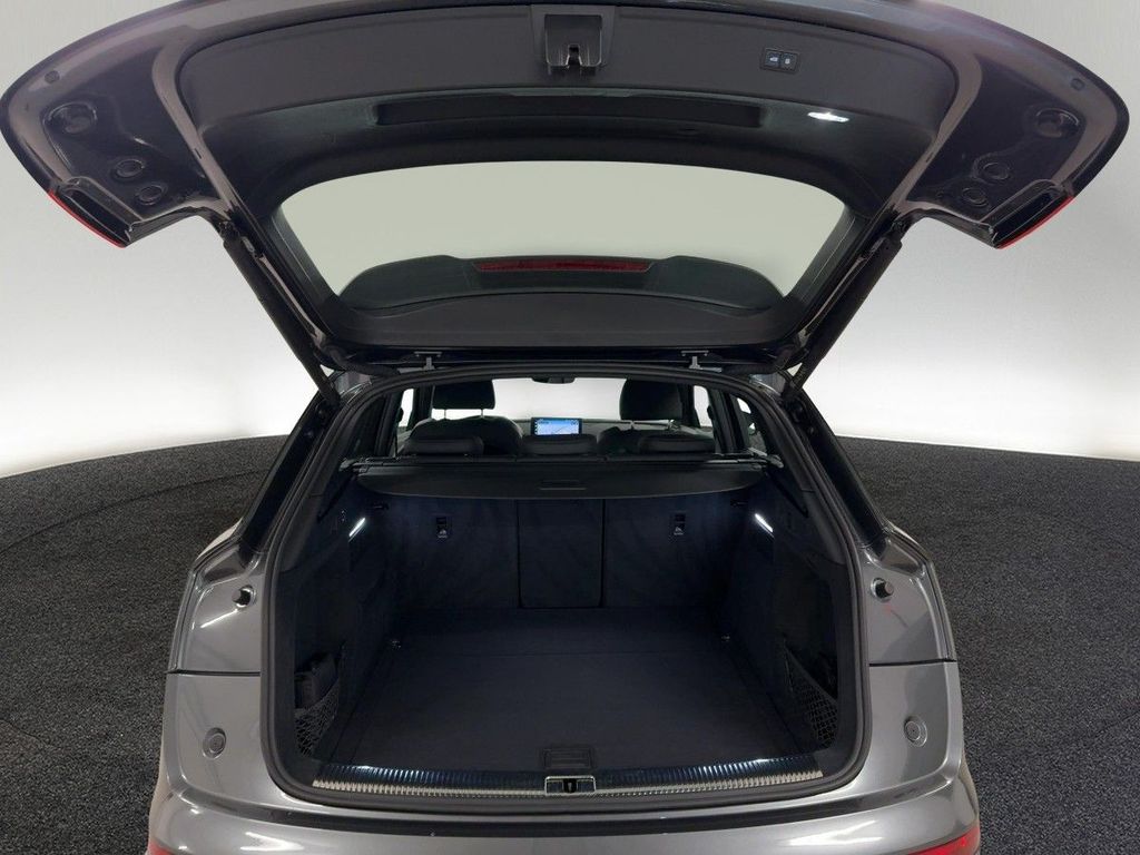 Audi SQ5 2023