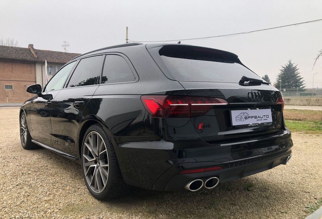Audi A4 2024