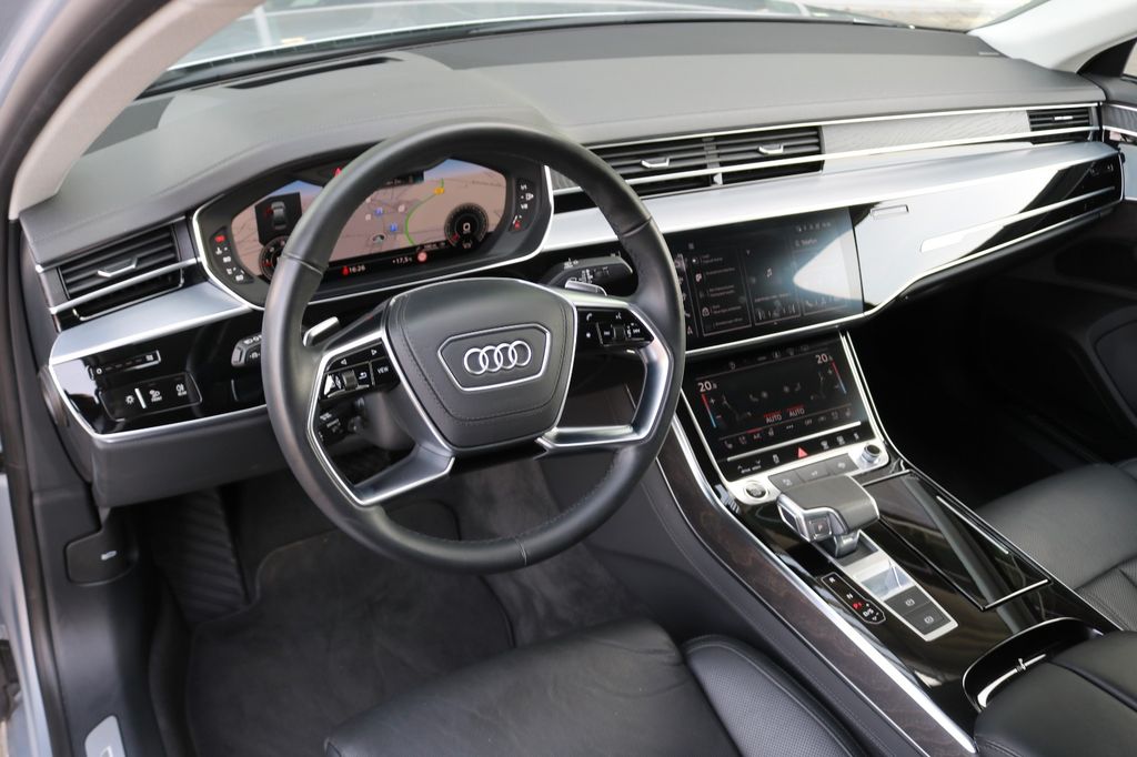 Audi A8 2024