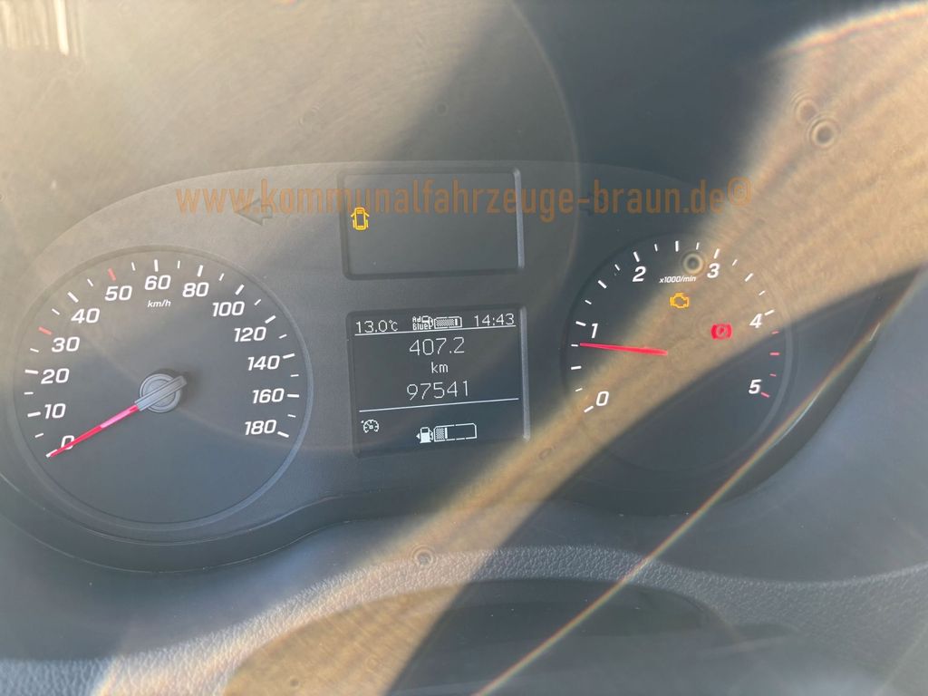 Mercedes-Benz Sprinter 2024