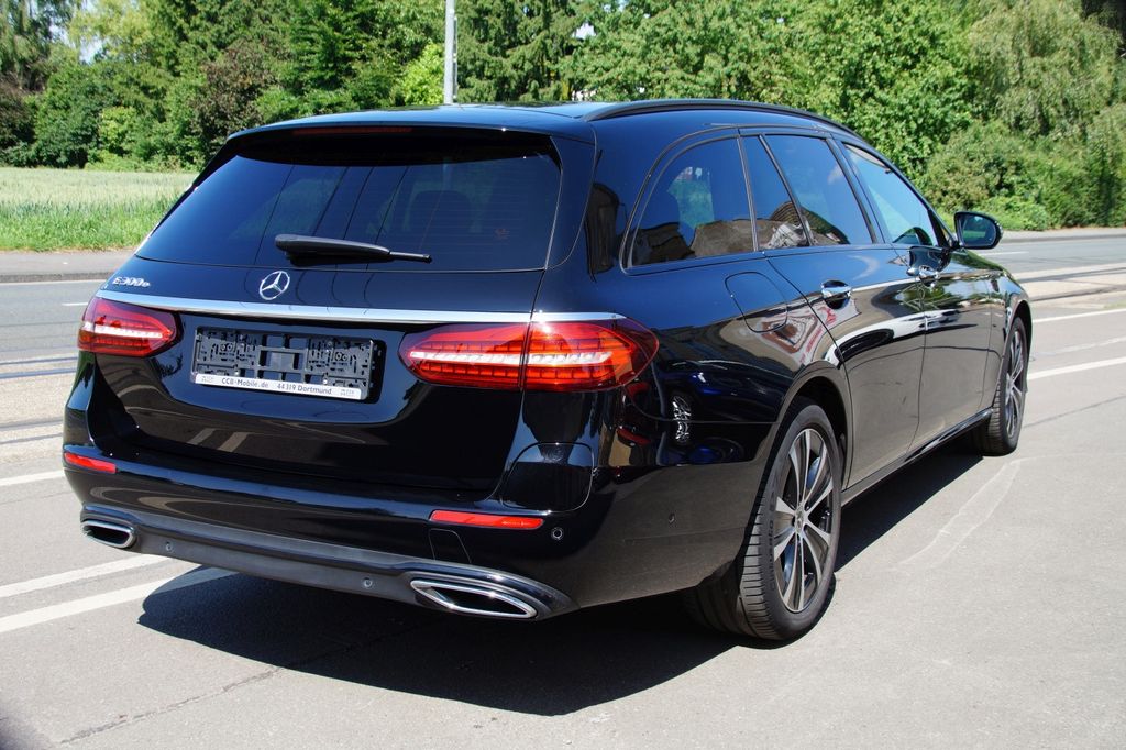 Mercedes-Benz E 300 2022