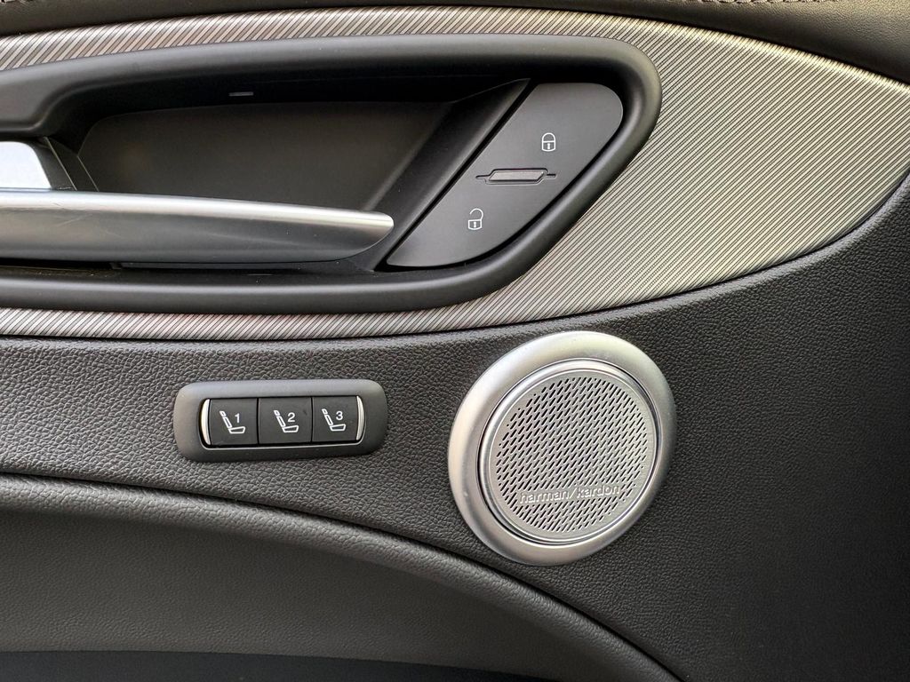 Alfa Romeo Stelvio 2024