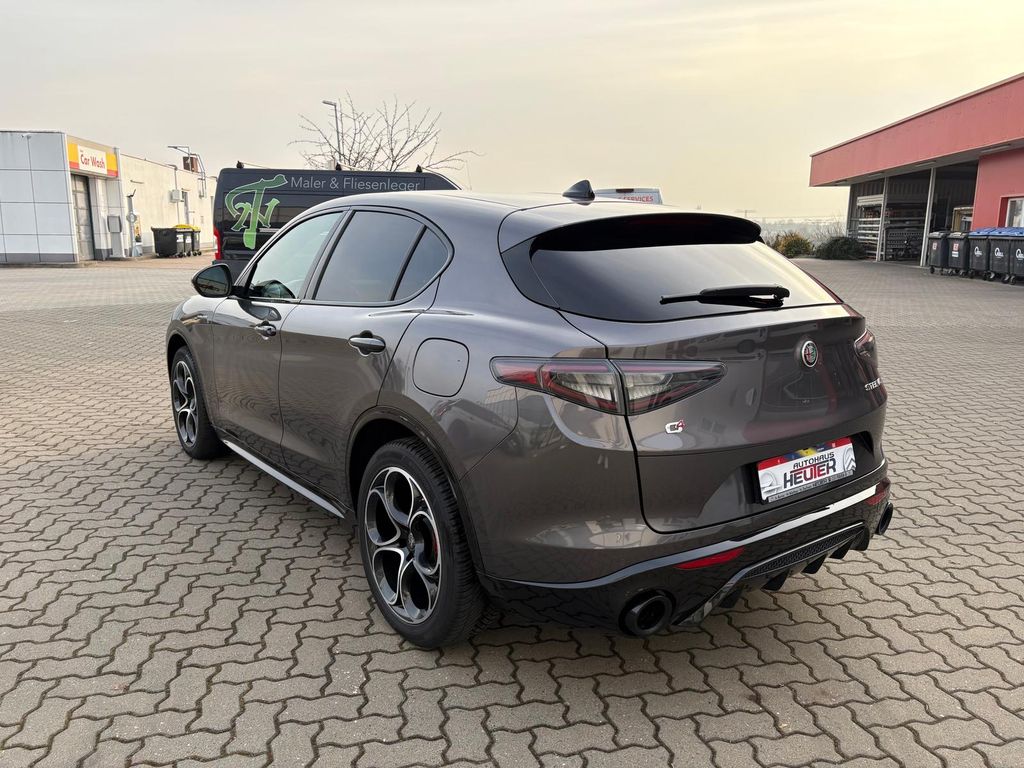 Alfa Romeo Stelvio 2024