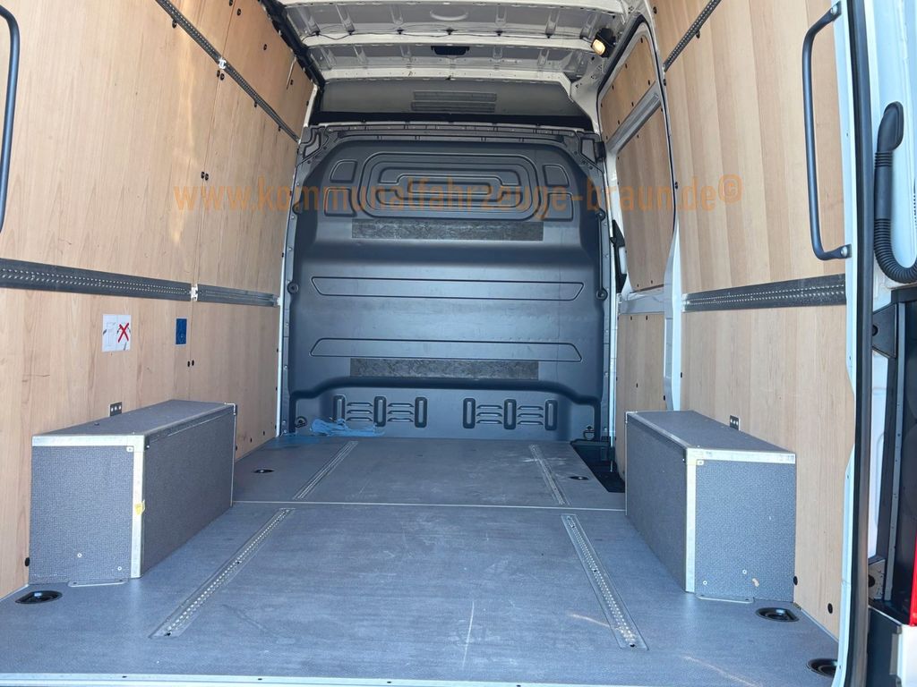 Mercedes-Benz Sprinter 2024