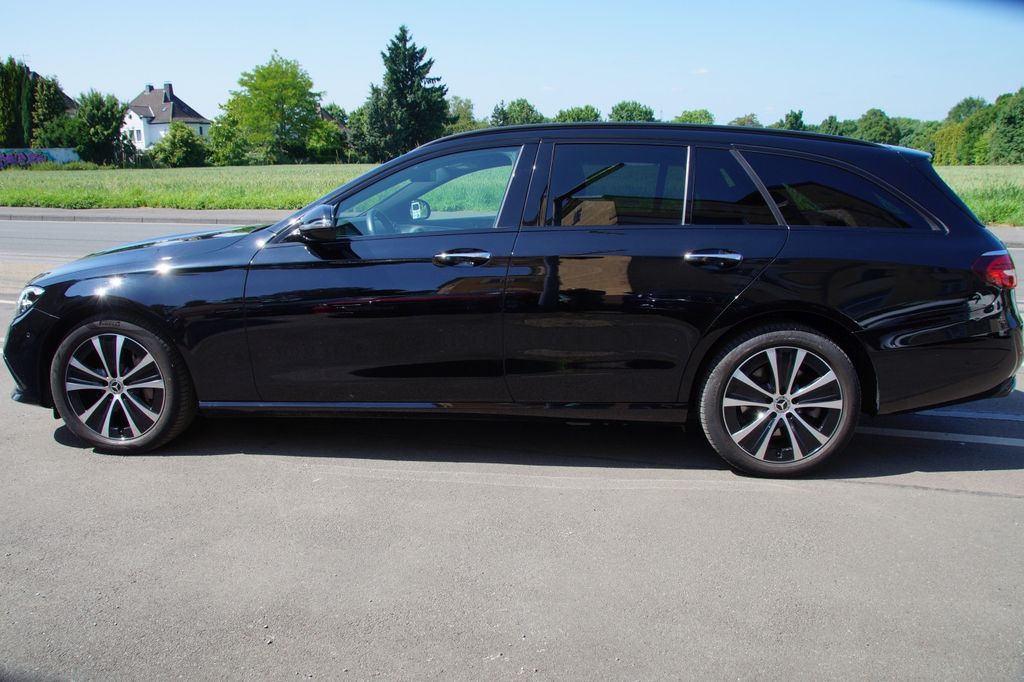 Mercedes-Benz E 300 2022