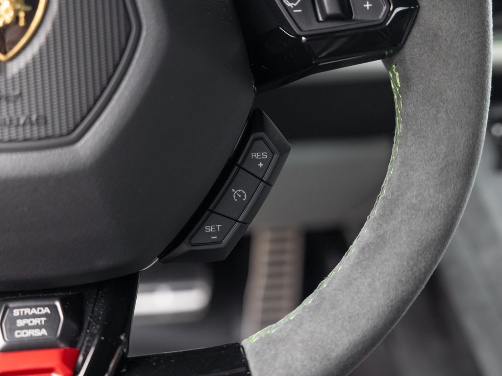 Lamborghini Huracán 2024