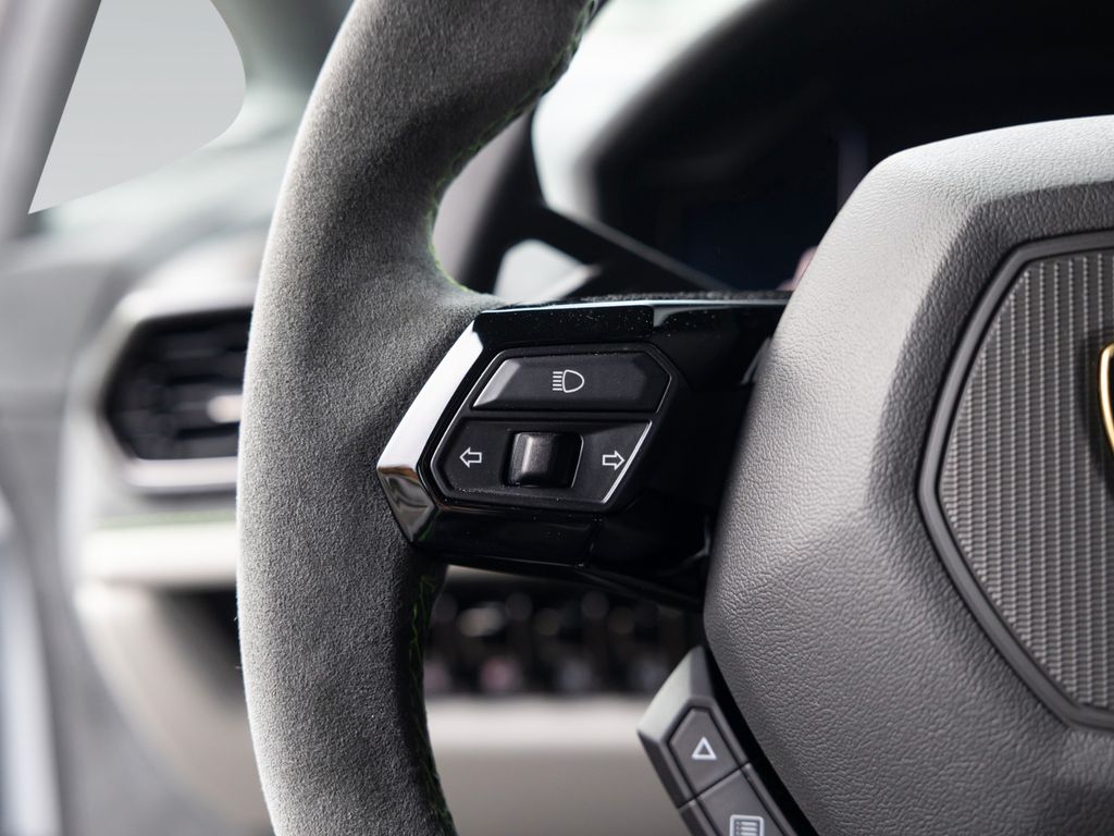 Lamborghini Huracán 2024