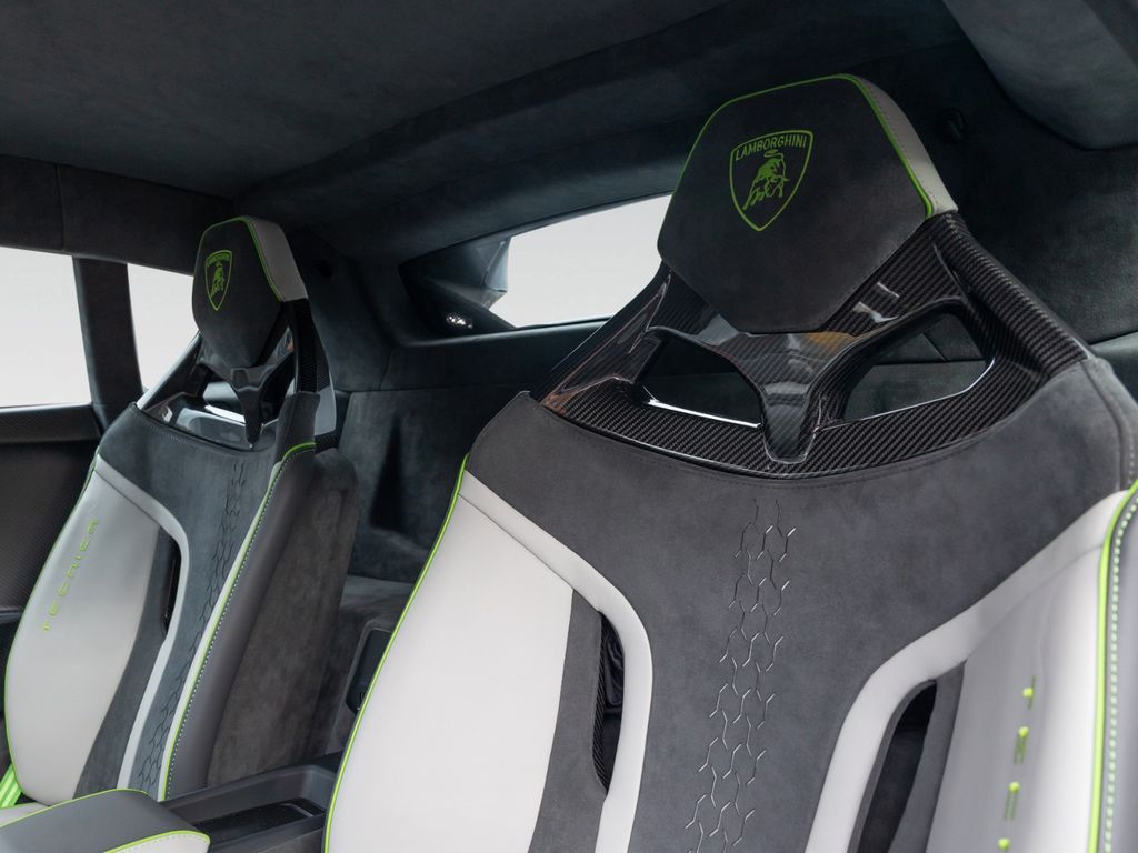 Lamborghini Huracán 2024