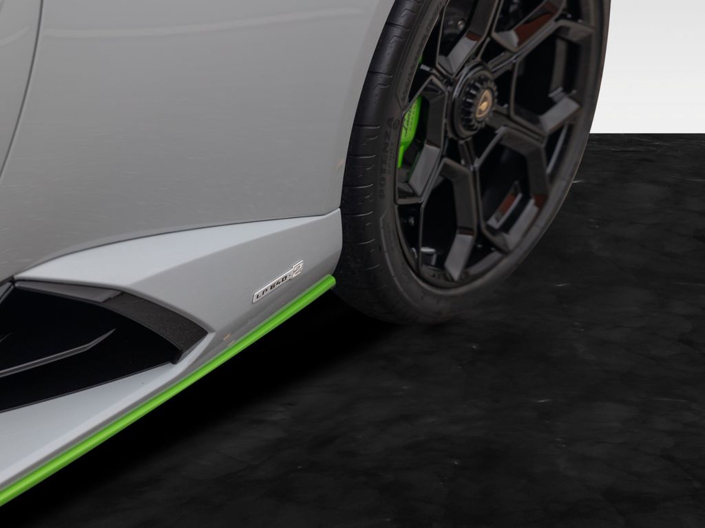 Lamborghini Huracán 2024