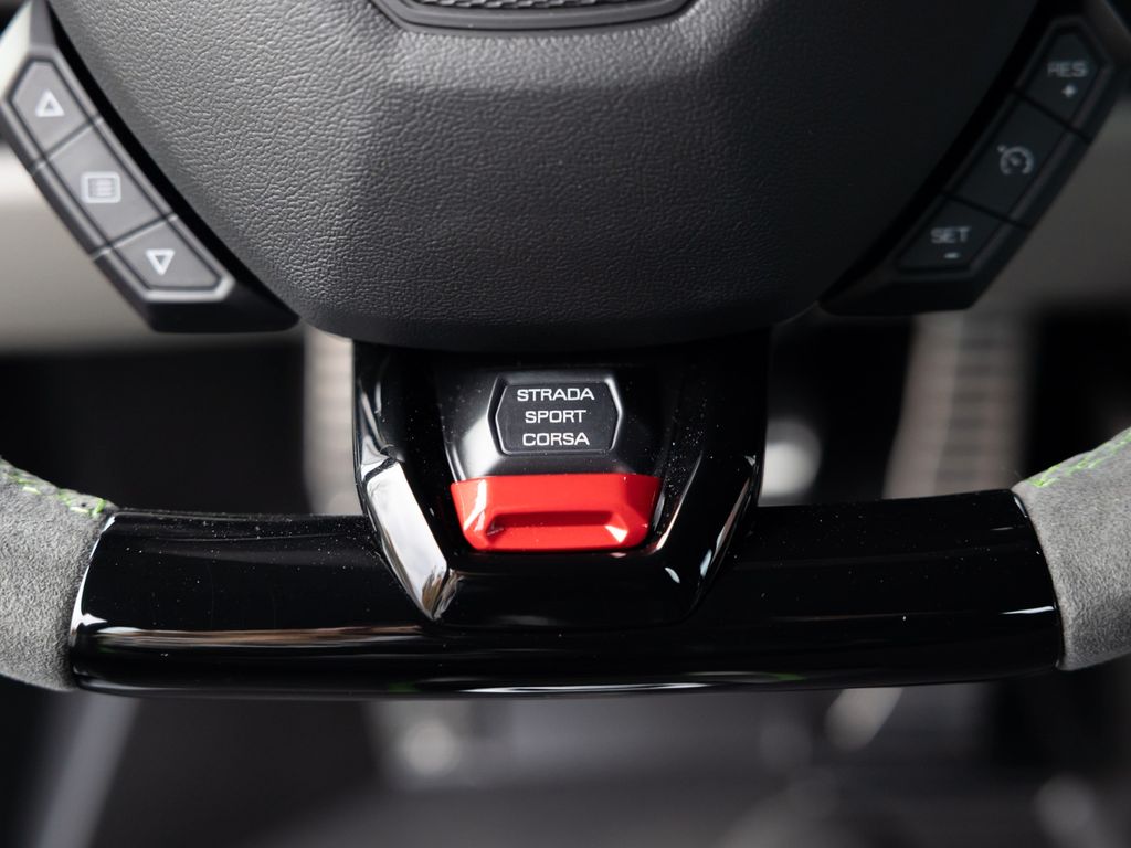 Lamborghini Huracán 2024