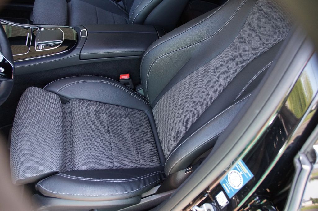 Mercedes-Benz E 300 2022