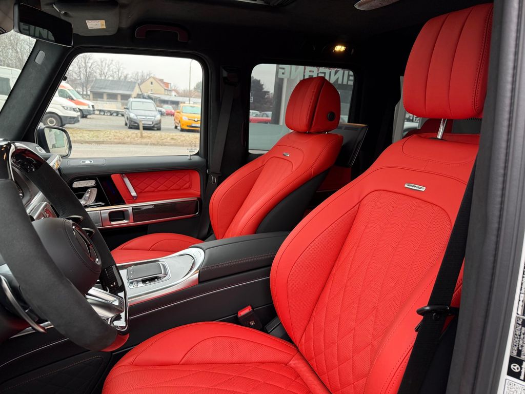 Mercedes-Benz G 63 AMG 2025