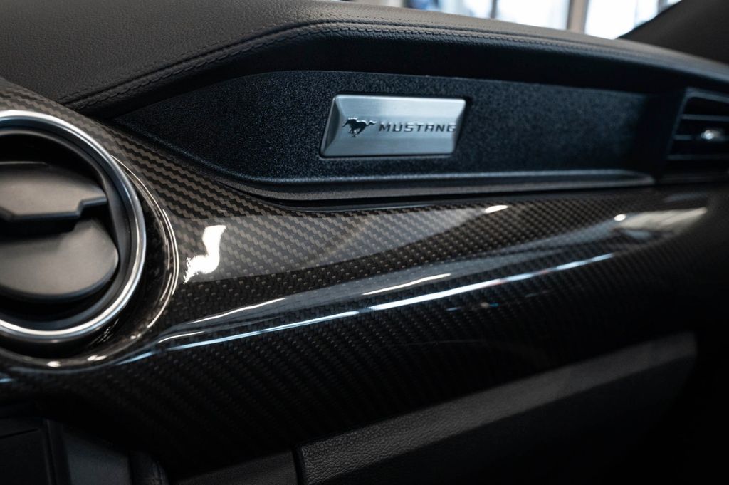 Ford Mustang 2021