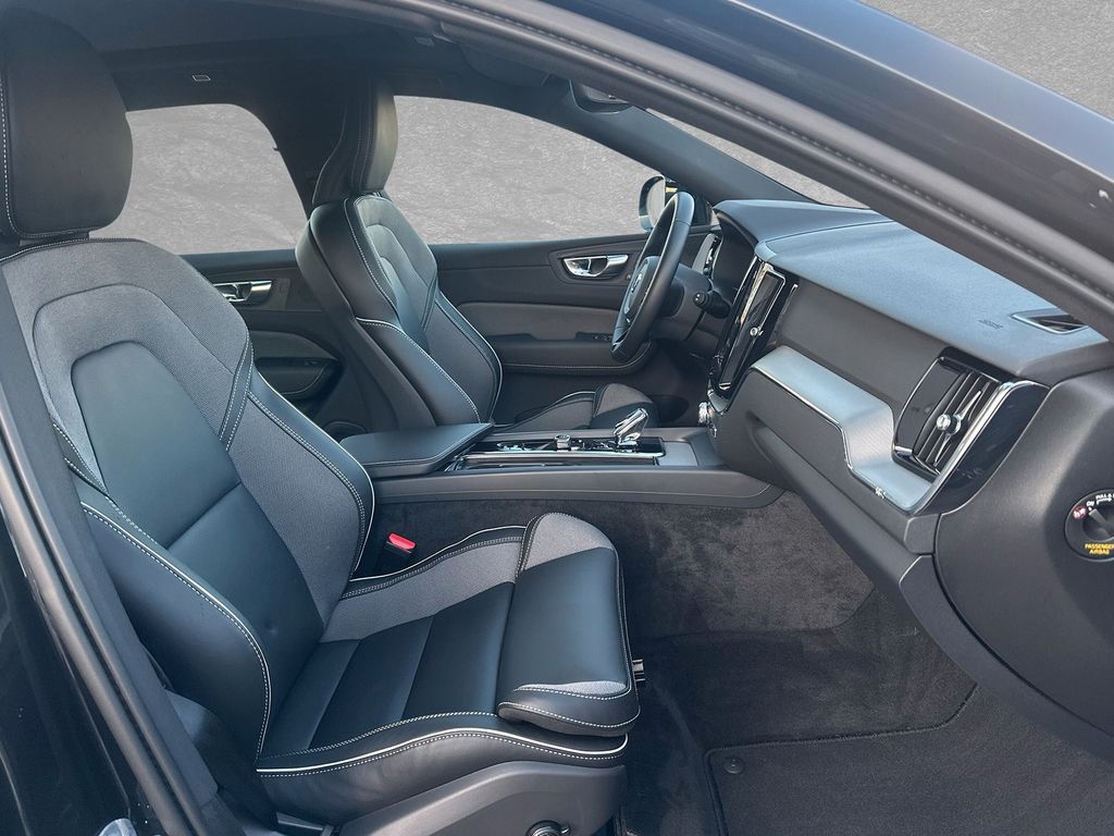 Volvo XC60 2024