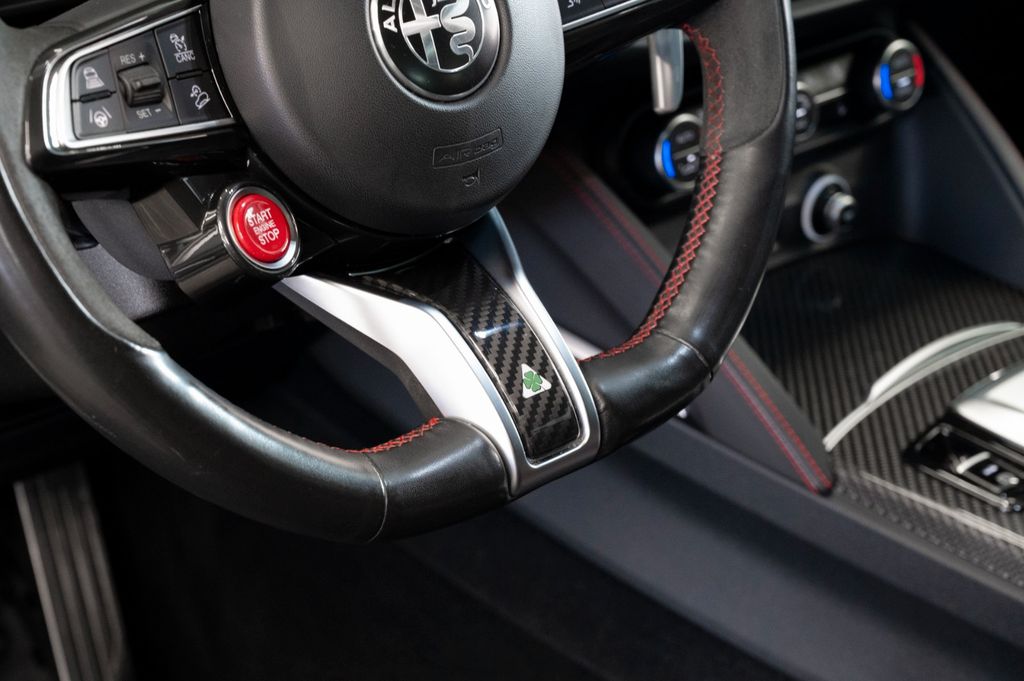 Alfa Romeo Stelvio 2021