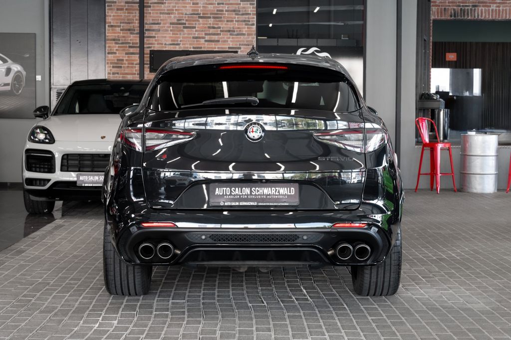 Alfa Romeo Stelvio 2021