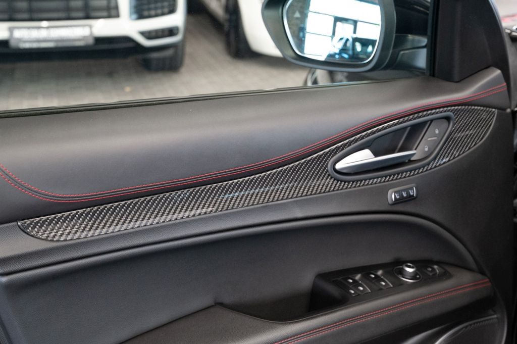 Alfa Romeo Stelvio 2021