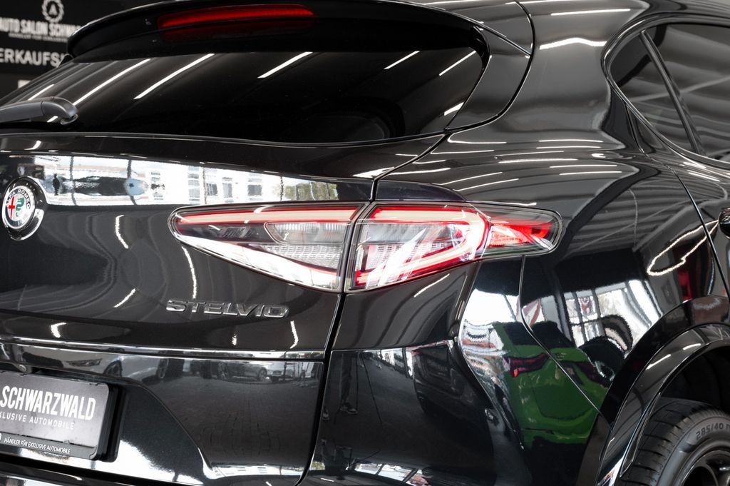 Alfa Romeo Stelvio 2021