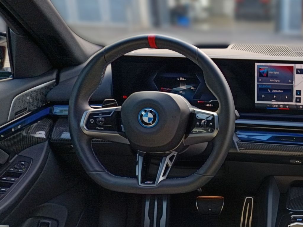 BMW i5 2024