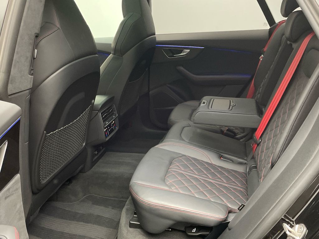 Audi SQ8 2023