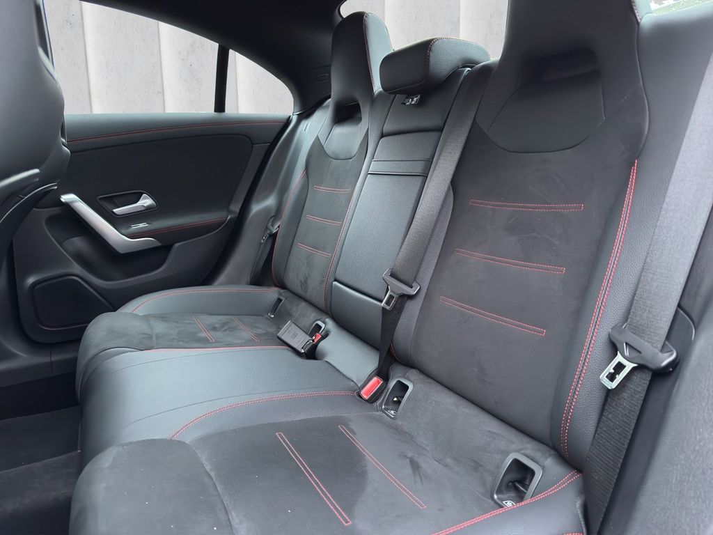 Mercedes-Benz CLA 200 2024