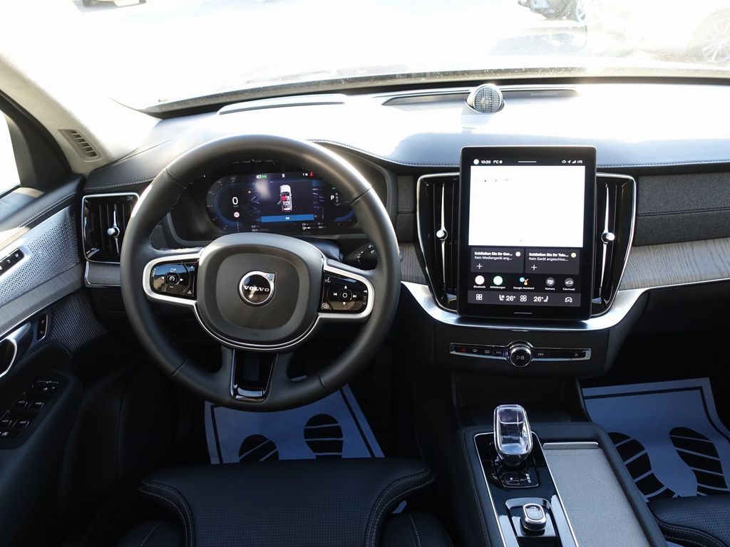 Volvo XC90 2025