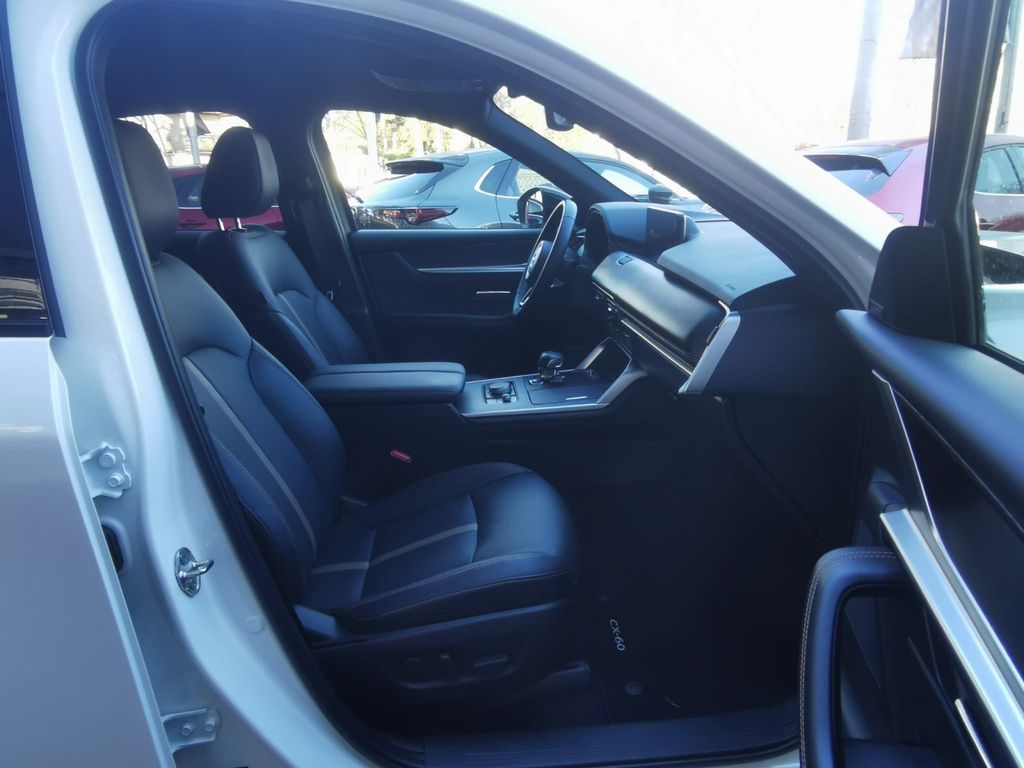 Mazda CX-60 2025