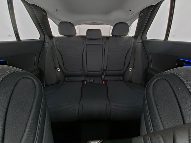 Mercedes-Benz C 200 2024