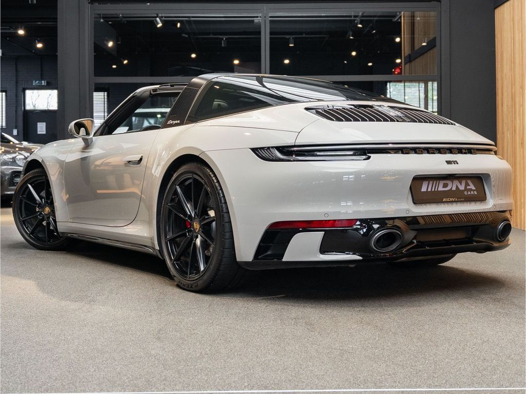 Porsche 992 2022