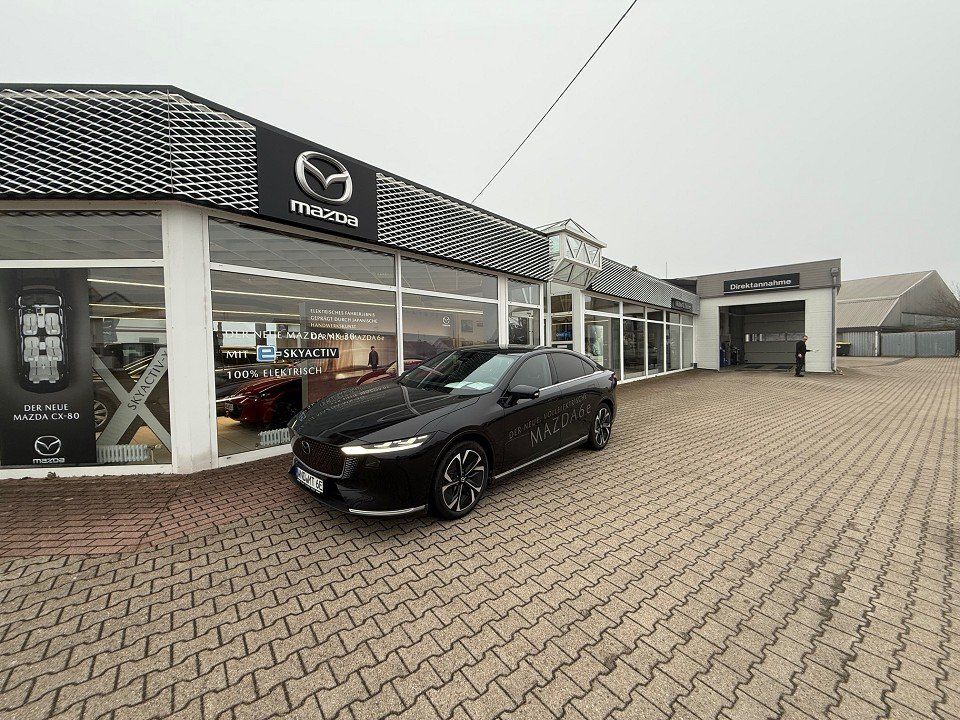 Mazda 6e 2025