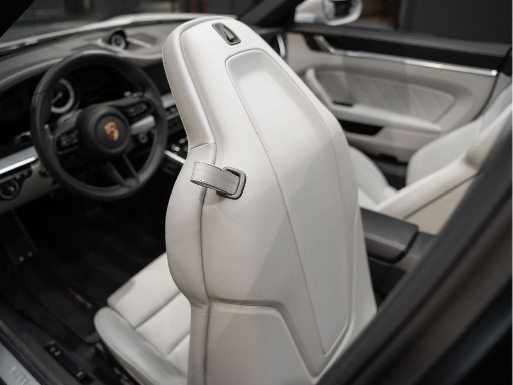 Porsche 992 2022