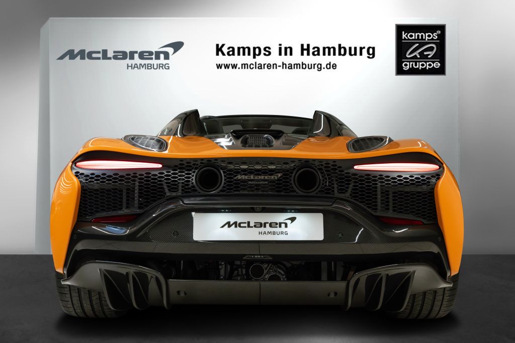 McLaren Artura 2024