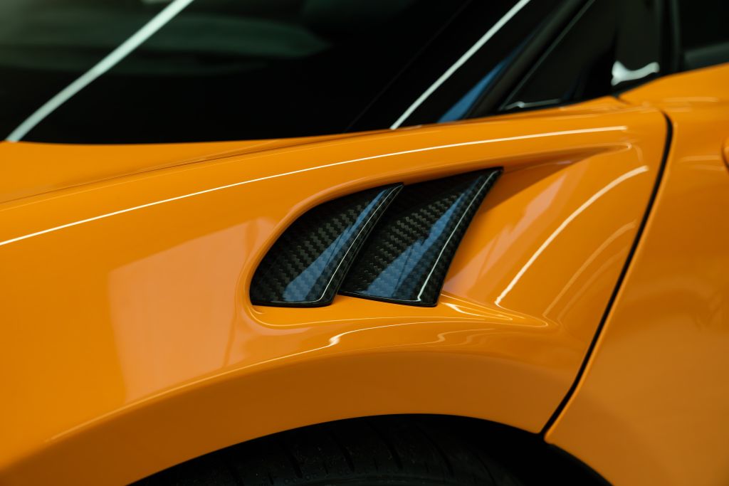 McLaren Artura 2024